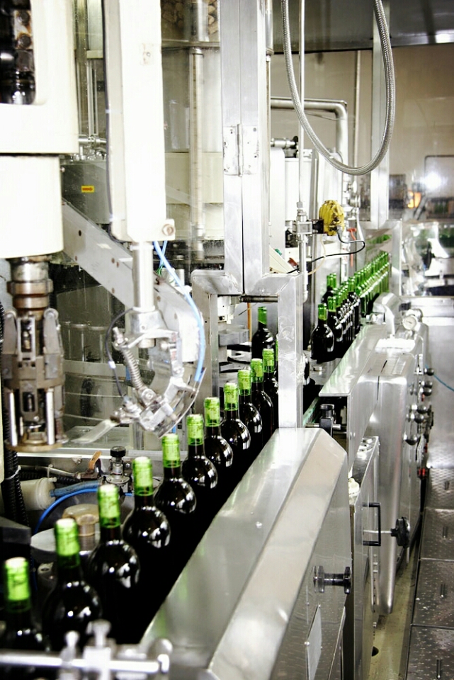 啤酒瓶瓶口瓶身质量检测系统